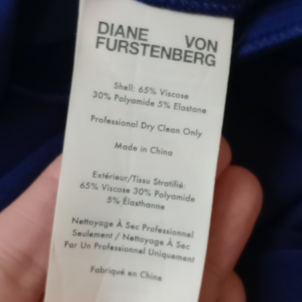 Diane Von Furstenberg Classic Navy Long Sleeve Dress, Size 4 - Picture 8 of 8